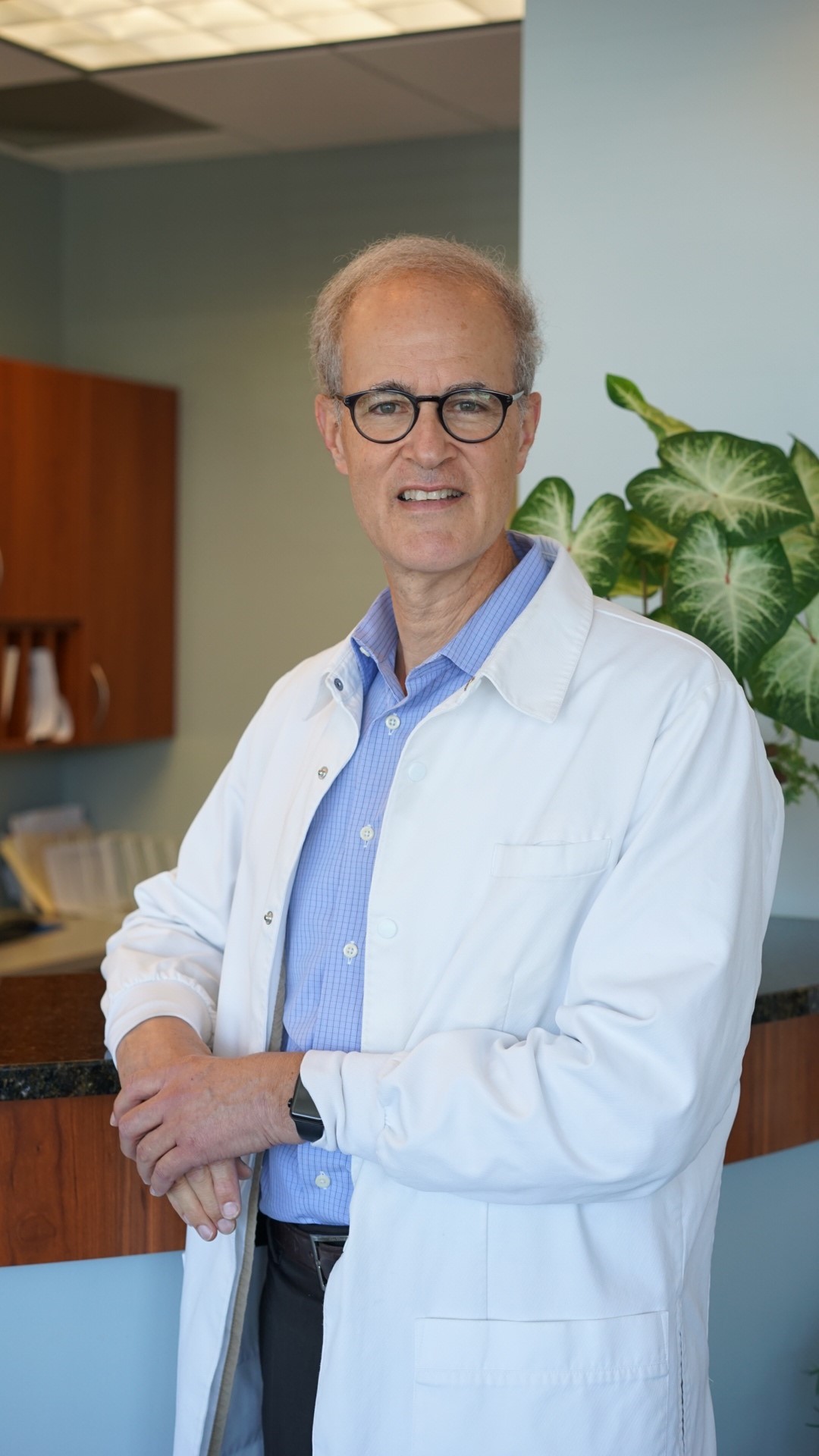 Portrait of Dr Thomas Weiss